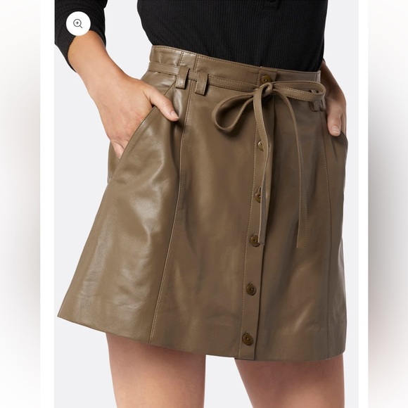 Joie Dresses & Skirts - Joie Tolain Lamb Leather Mini Skirt size 0 with flaw